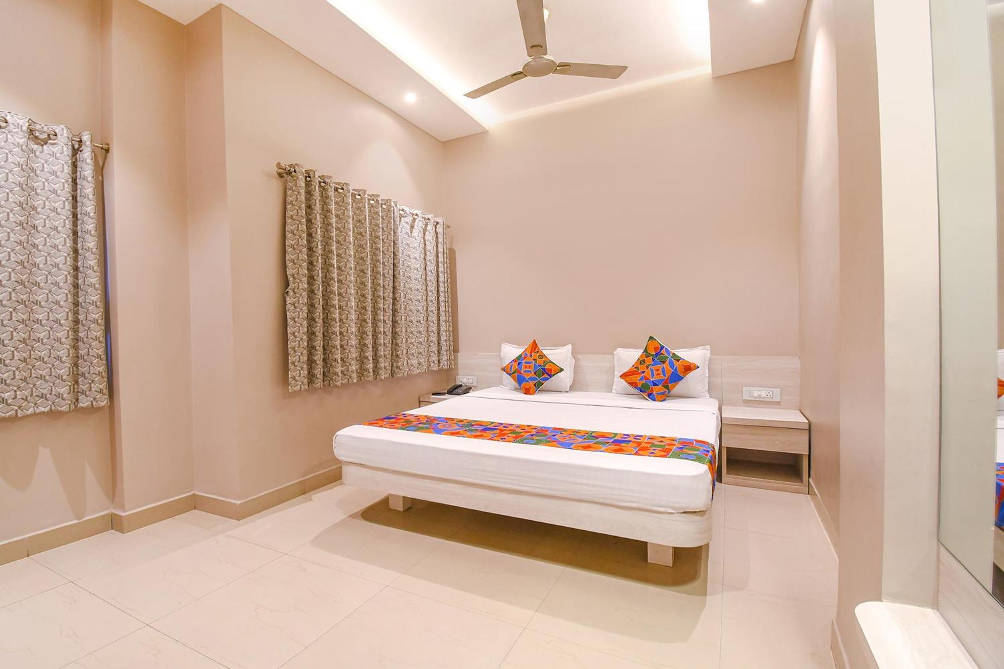 Fabhotel Kitchen Q Inn - Belaghata 加尔各答 外观 照片
