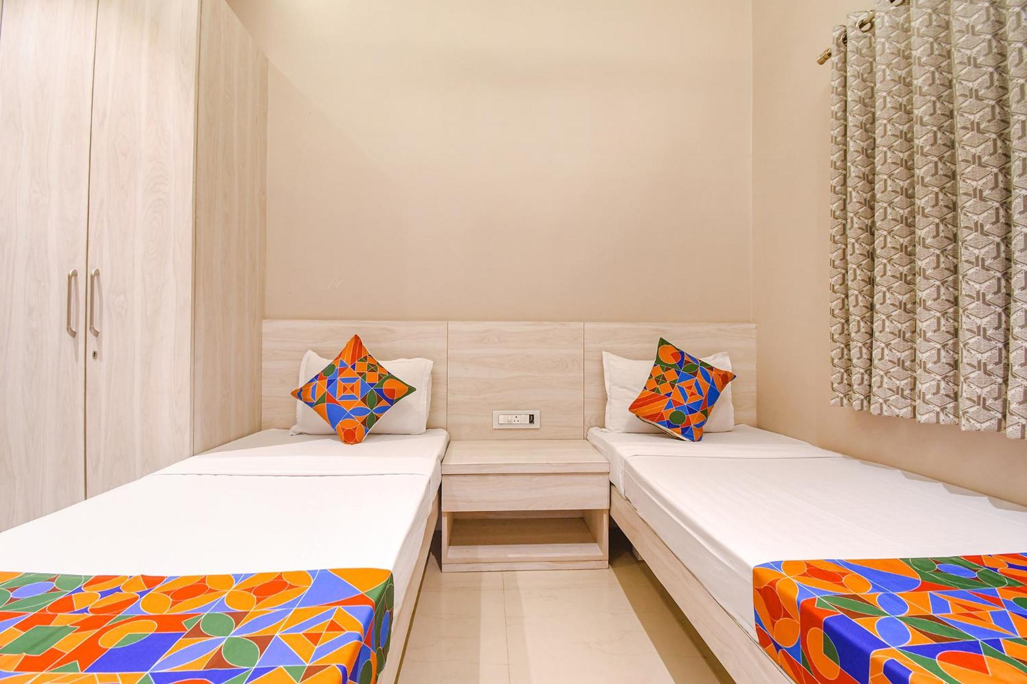 Fabhotel Kitchen Q Inn - Belaghata 加尔各答 外观 照片