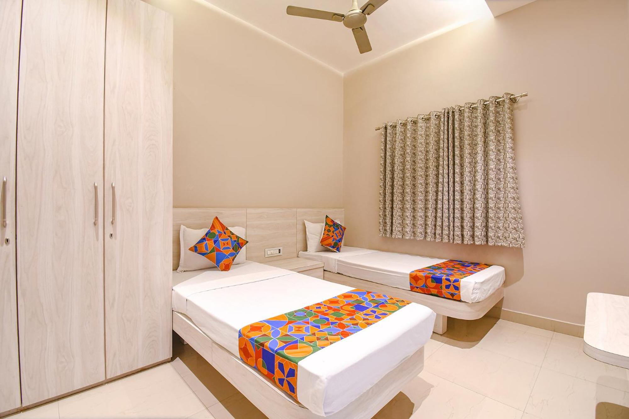 Fabhotel Kitchen Q Inn - Belaghata 加尔各答 外观 照片