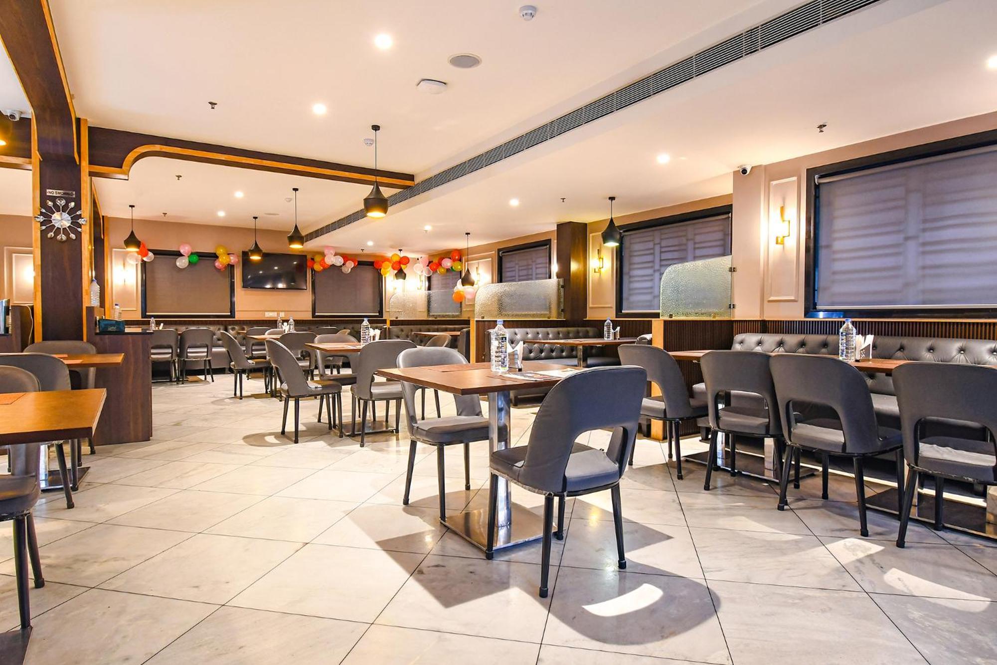 Fabhotel Kitchen Q Inn - Belaghata 加尔各答 外观 照片