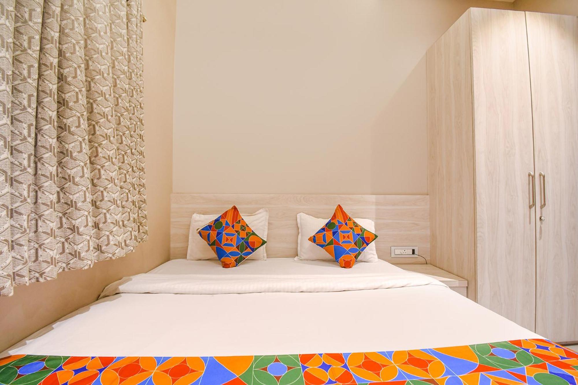 Fabhotel Kitchen Q Inn - Belaghata 加尔各答 外观 照片