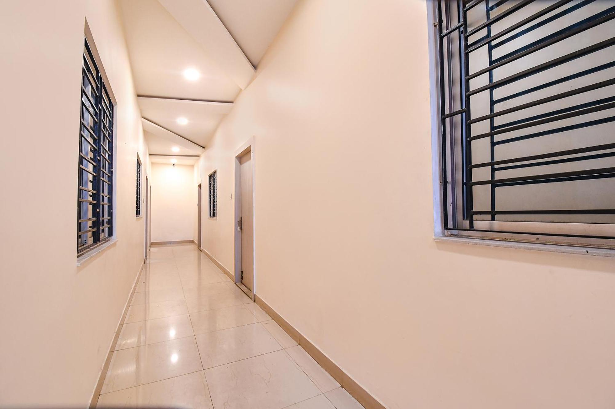 Fabhotel Kitchen Q Inn - Belaghata 加尔各答 外观 照片