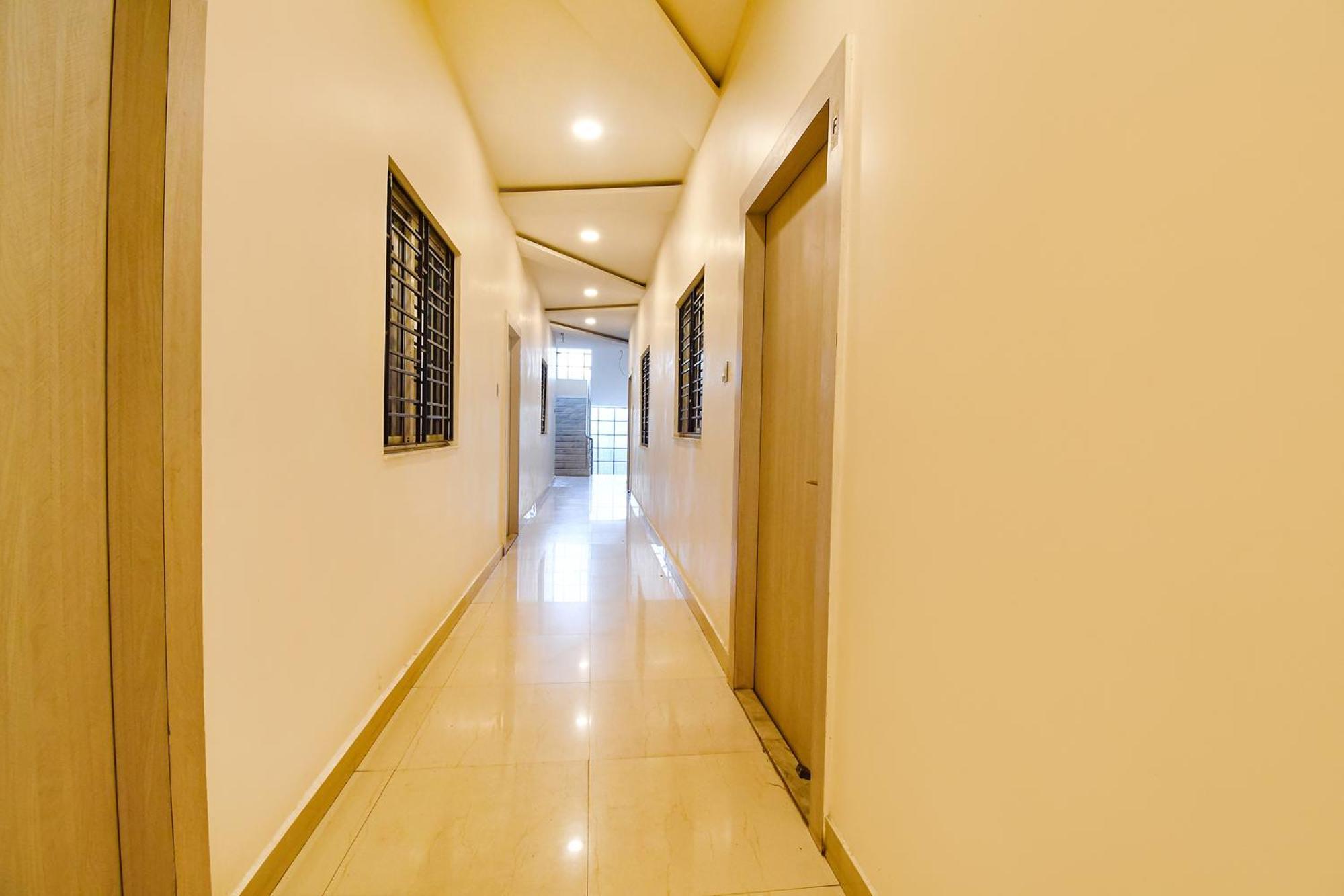 Fabhotel Kitchen Q Inn - Belaghata 加尔各答 外观 照片