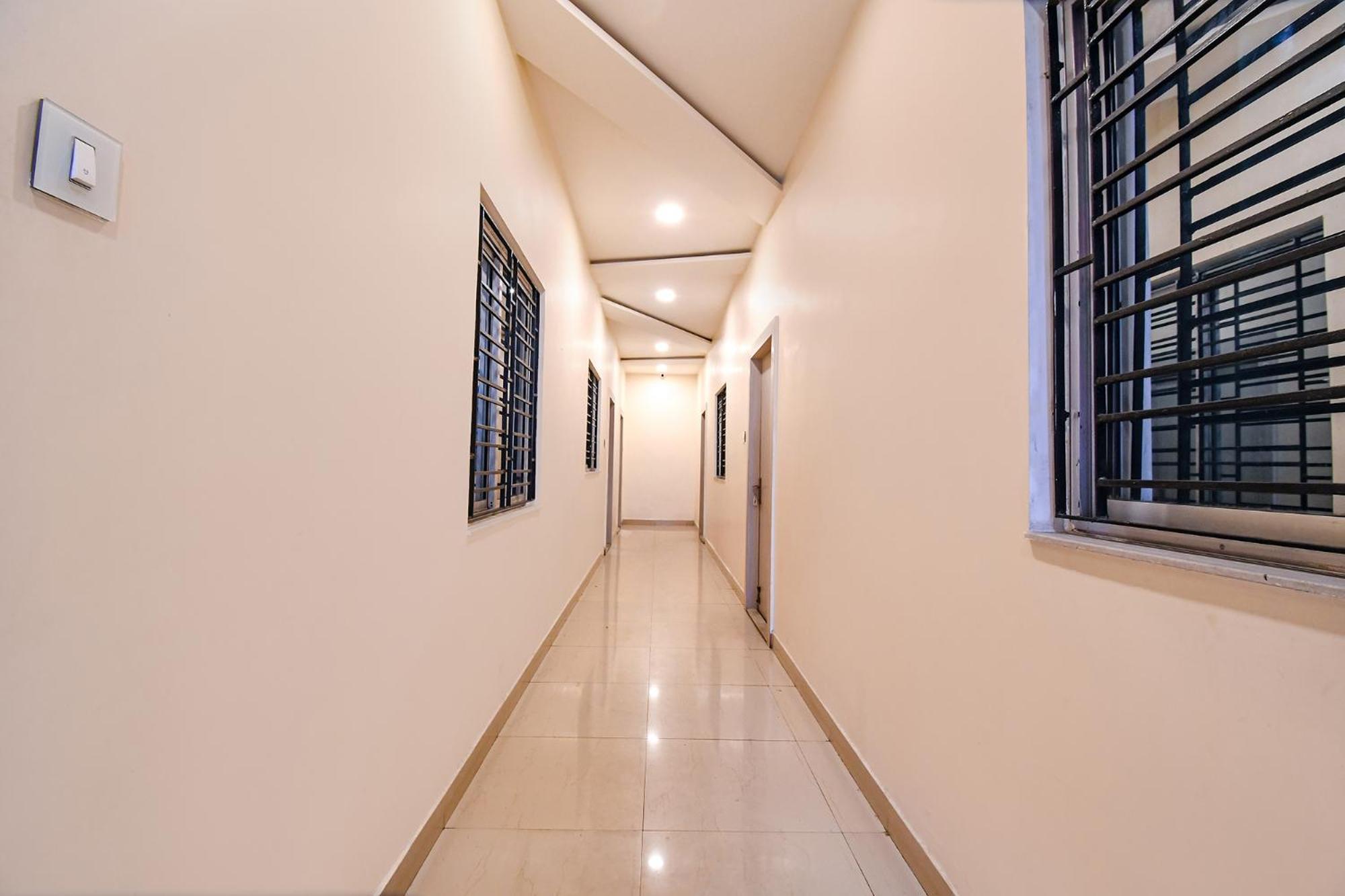 Fabhotel Kitchen Q Inn - Belaghata 加尔各答 外观 照片