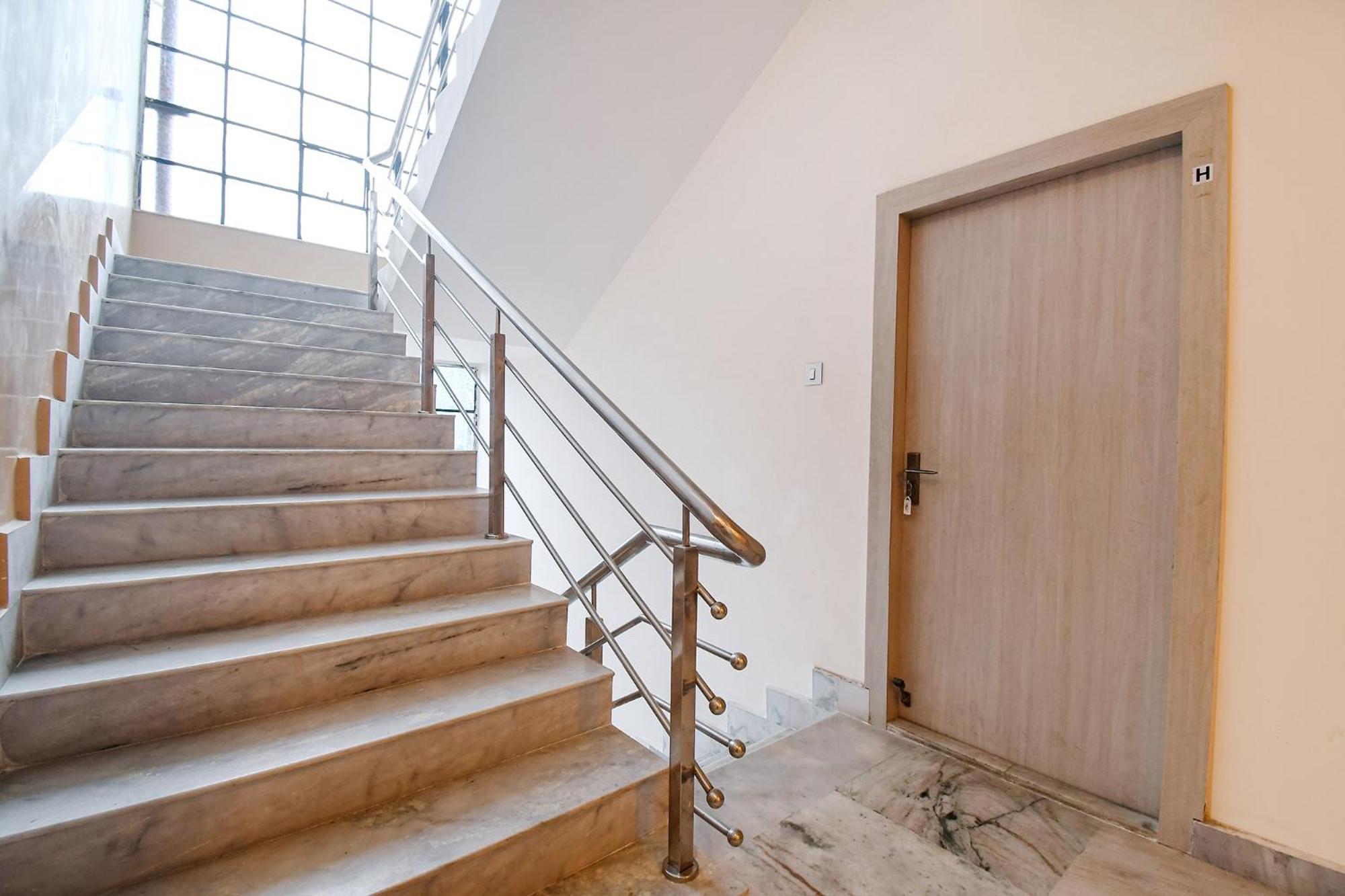 Fabhotel Kitchen Q Inn - Belaghata 加尔各答 外观 照片